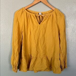 Women's Old Navy Mustard Top